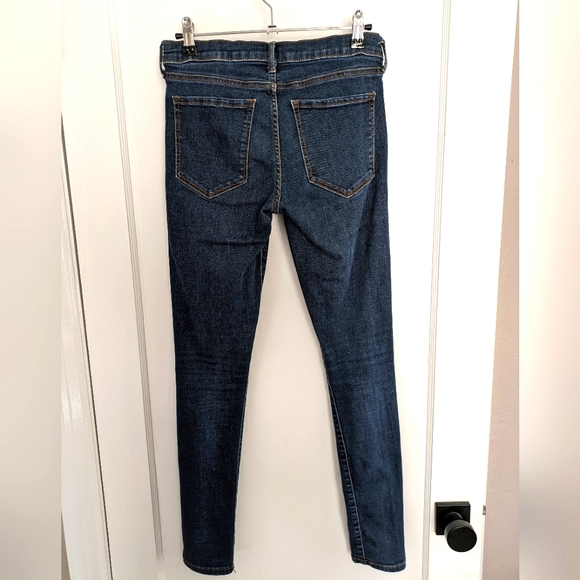 Banana Republic dark wash skinny jeans - Picture 4 of 4